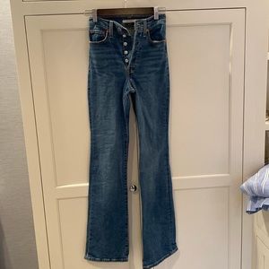 Levi’s Jeans - Ribcage bootcut- perfect condition